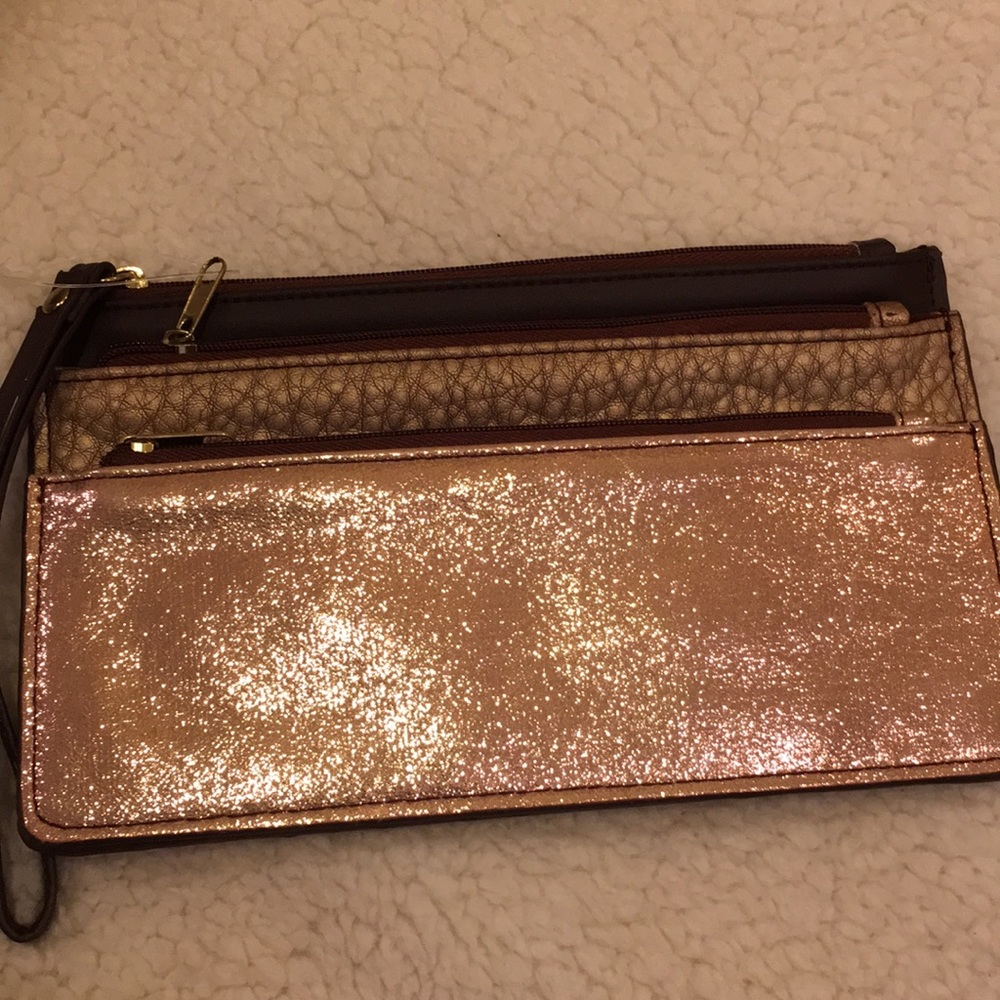 New icing wristlet